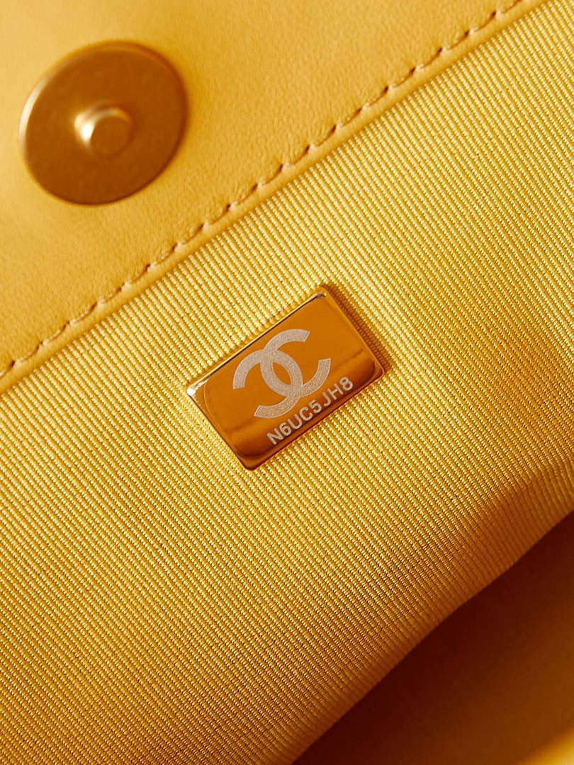 Chanel AS4188 Small Hobo Bag Shiny lambskin Gold Metal Yellow