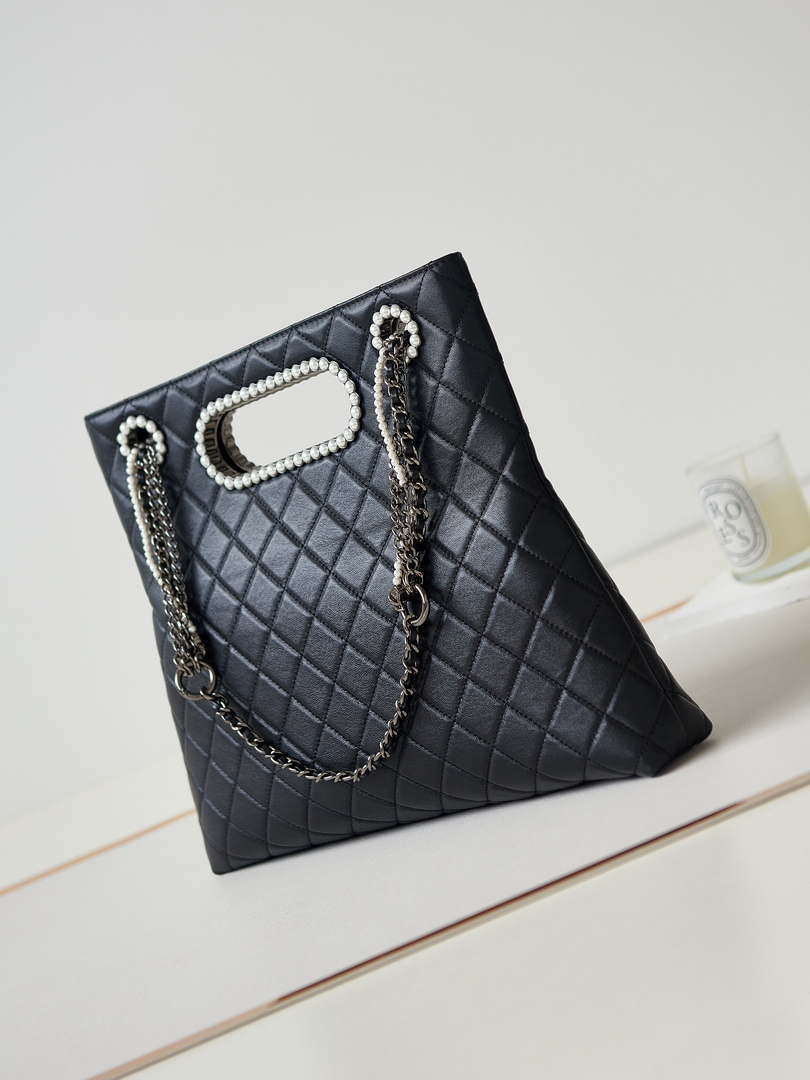 Chanel AS4222 Shopping Bag Aged Shiny Lambskin  Crystal Pearls & Black Metal Black - Default Title - View 4