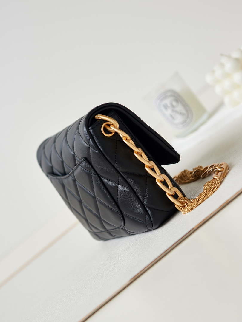 Chanel AS4231 Small Flap Bag Lambskin Black