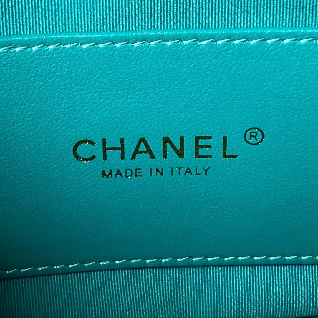 Chanel AS4231 Small Flap Bag Lambskin Green - Default Title - View 8