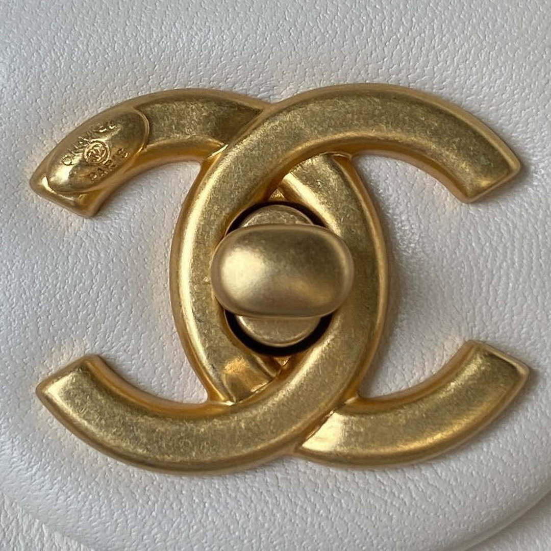 Chanel AS4231 Small Flap Bag Lambskin White