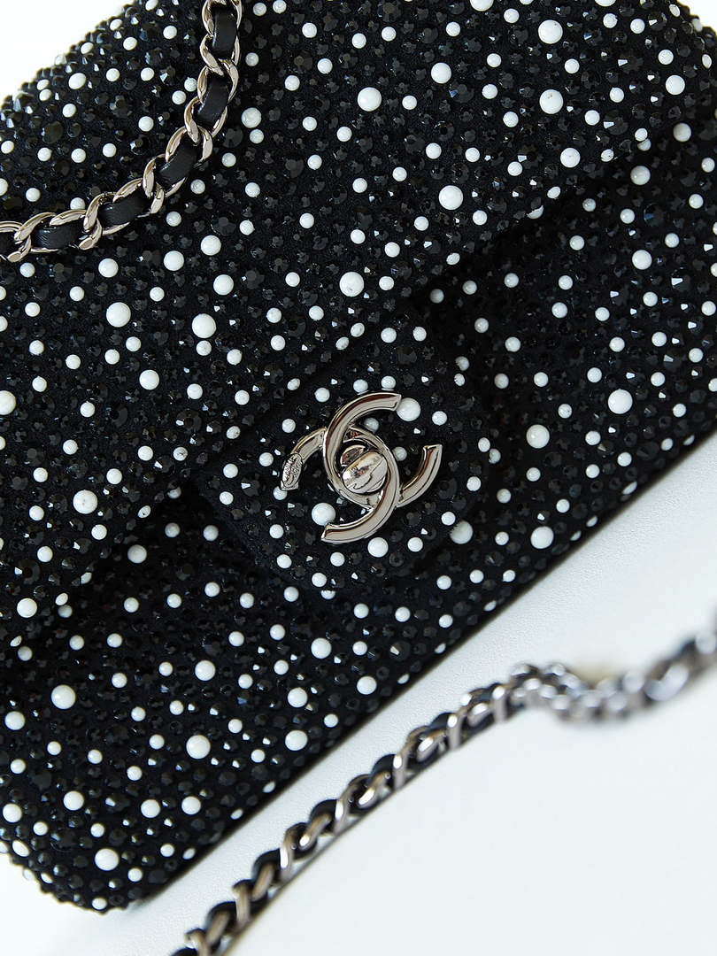 Chanel AS4268 EVENING Bag Strass Crystal Pearls & Ruthenium-Finish Metal