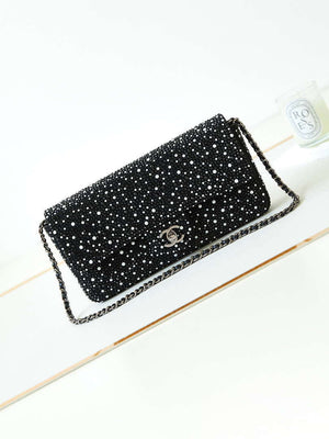 Chanel AS4372 Clutch Bag Strass Crystal Pearls & Ruthenium-Finish Metal - Default Title - View 1