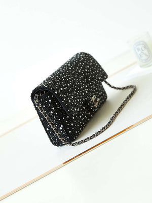 Chanel AS4372 Clutch Bag Strass Crystal Pearls & Ruthenium-Finish Metal - Default Title - View 3