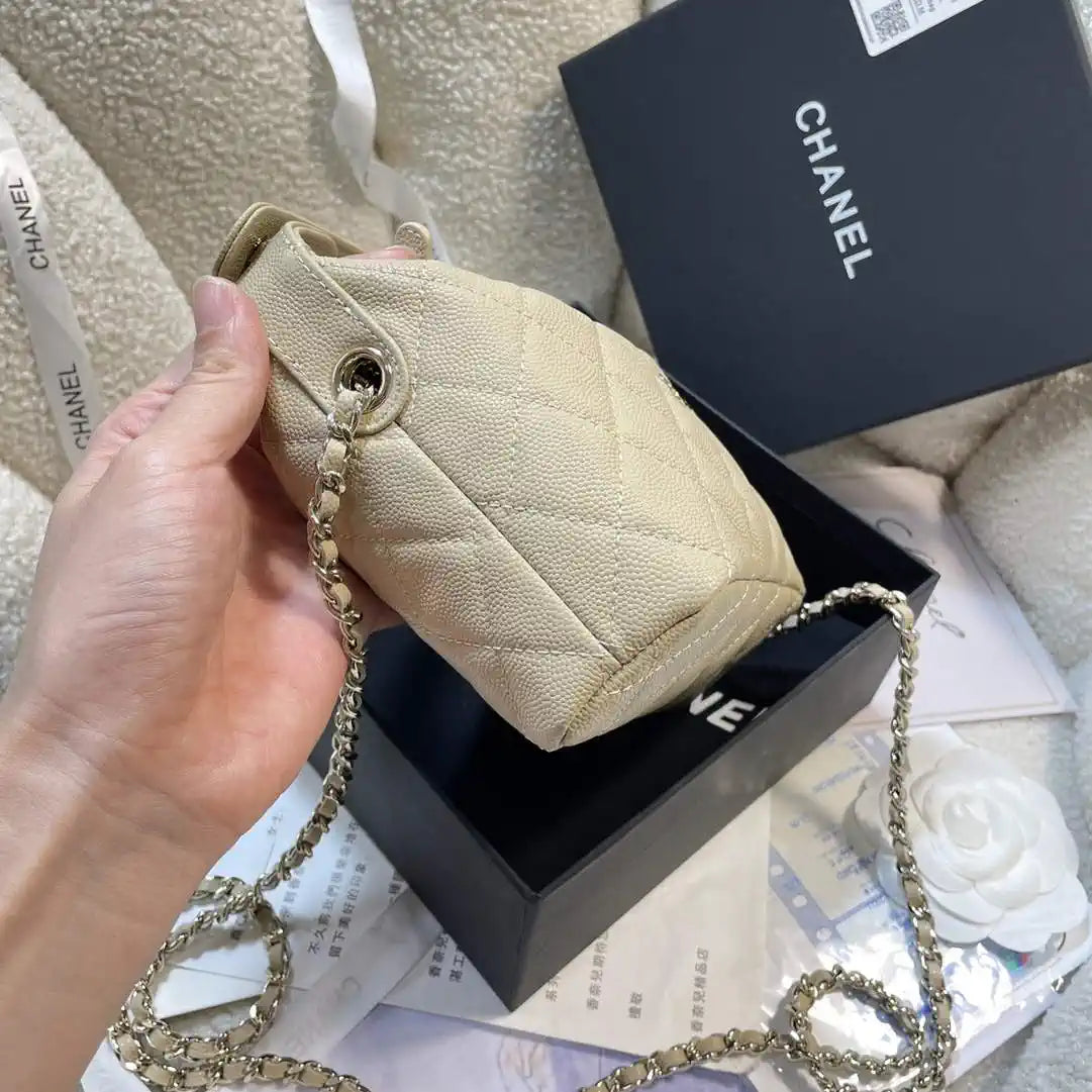Chanel AS4386 Clutch with chain Grained Shiny Calfskin Apricot