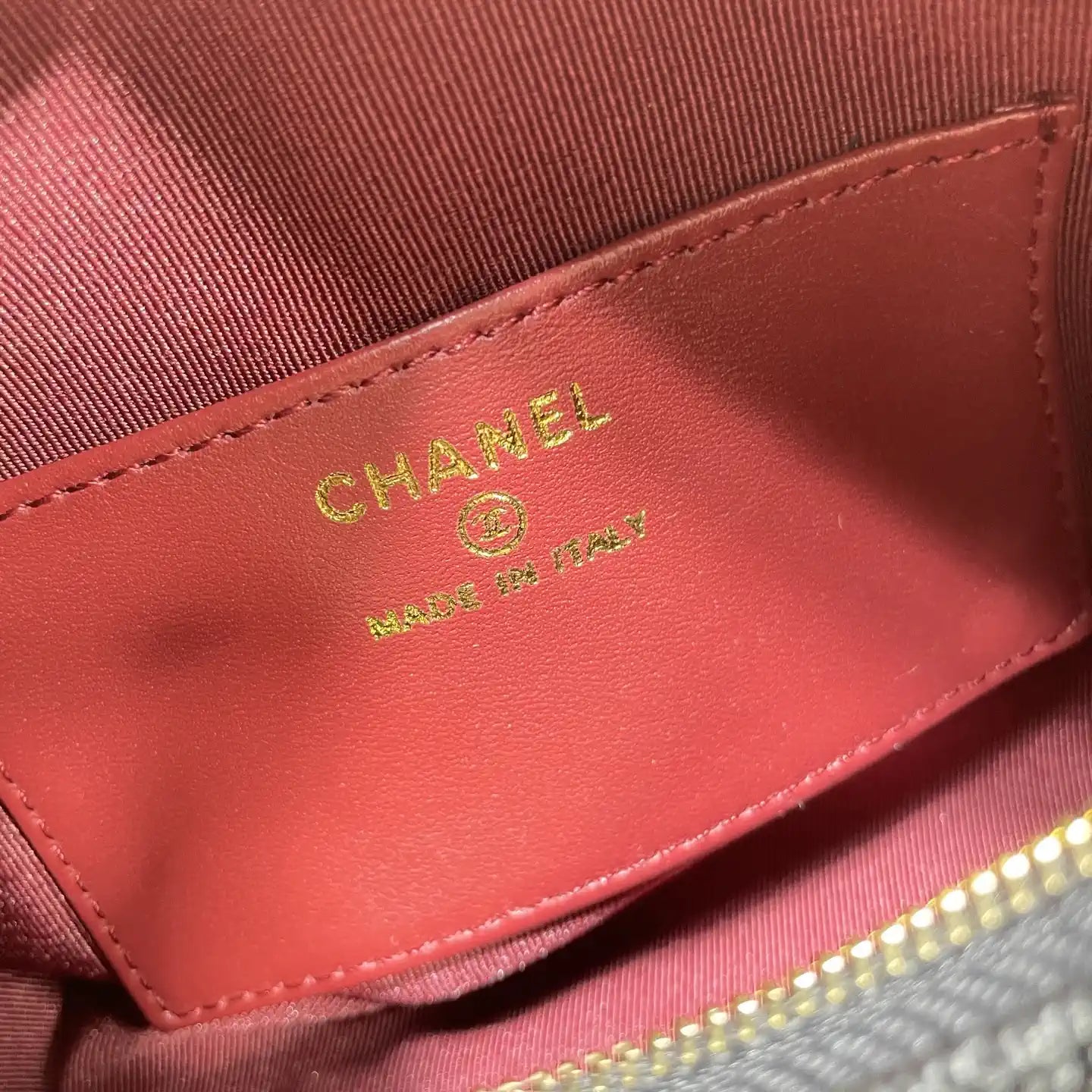 Chanel AS4386 Clutch with chain Grained Shiny Calfskin Black
