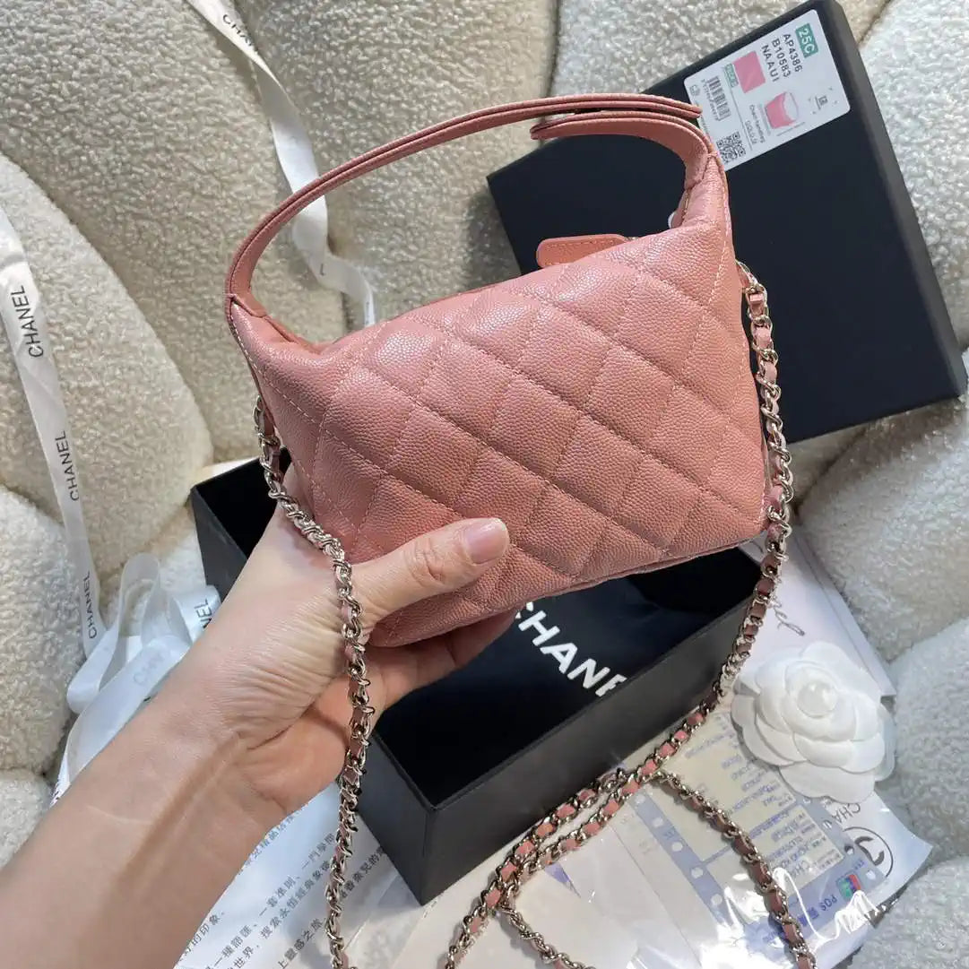 Chanel AS4386 Clutch with chain Grained Shiny Calfskin Pink
