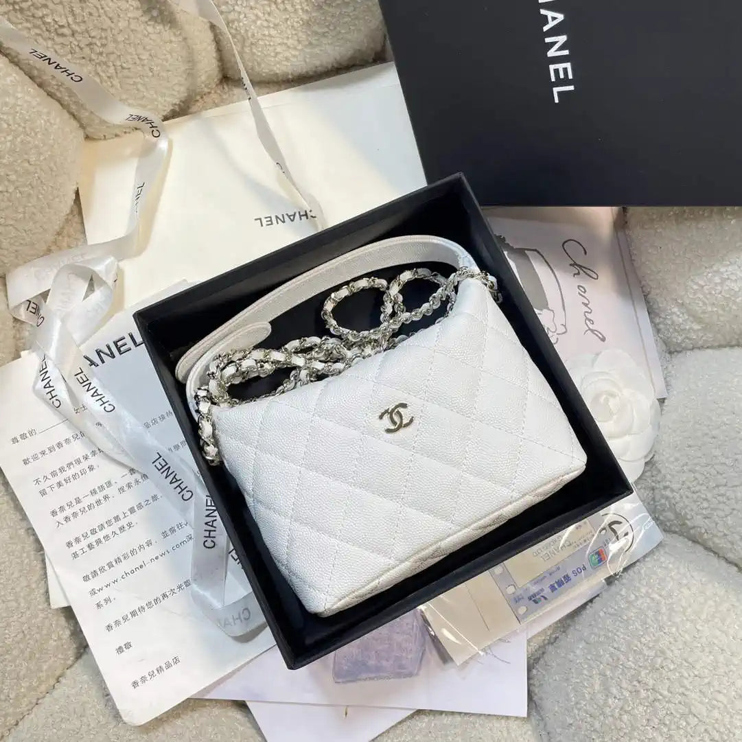Chanel AS4386 Clutch with chain Grained Shiny Calfskin White
