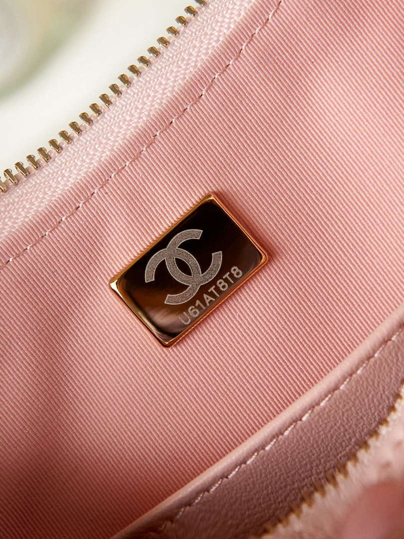 Chanel AS4422 23K Hobo Bag Lambskin Gold Metal Pink