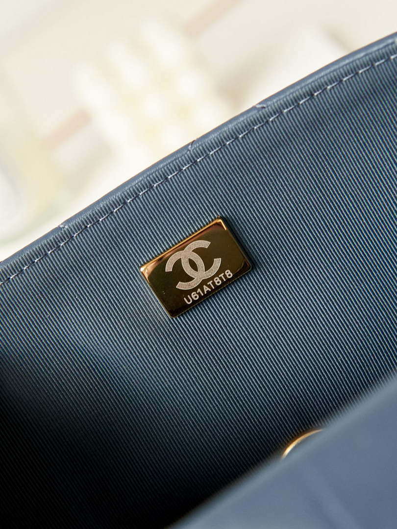 Chanel AS4423 Flap Lambskin bag Blue