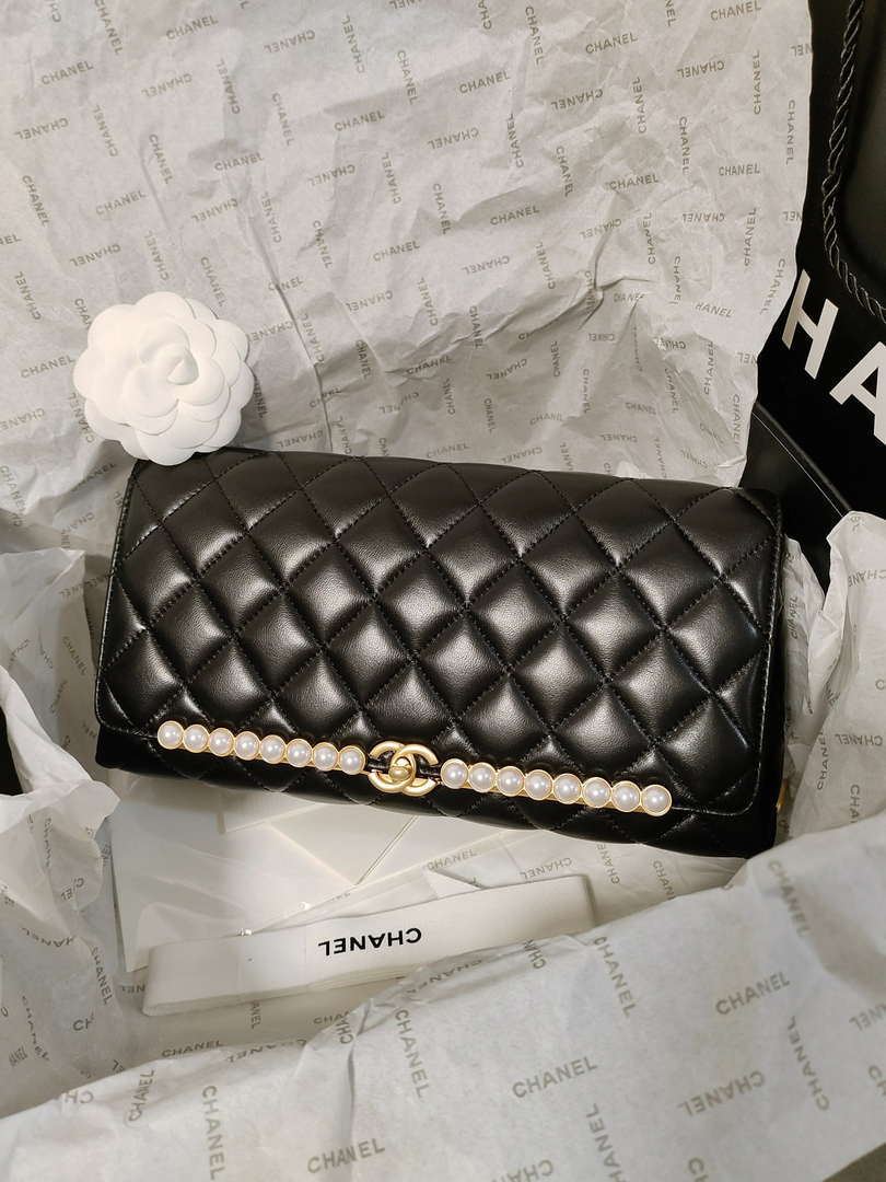 Chanel AS4455 CLUTCH Lambskin Imitation Pearls & Gold Metal Black