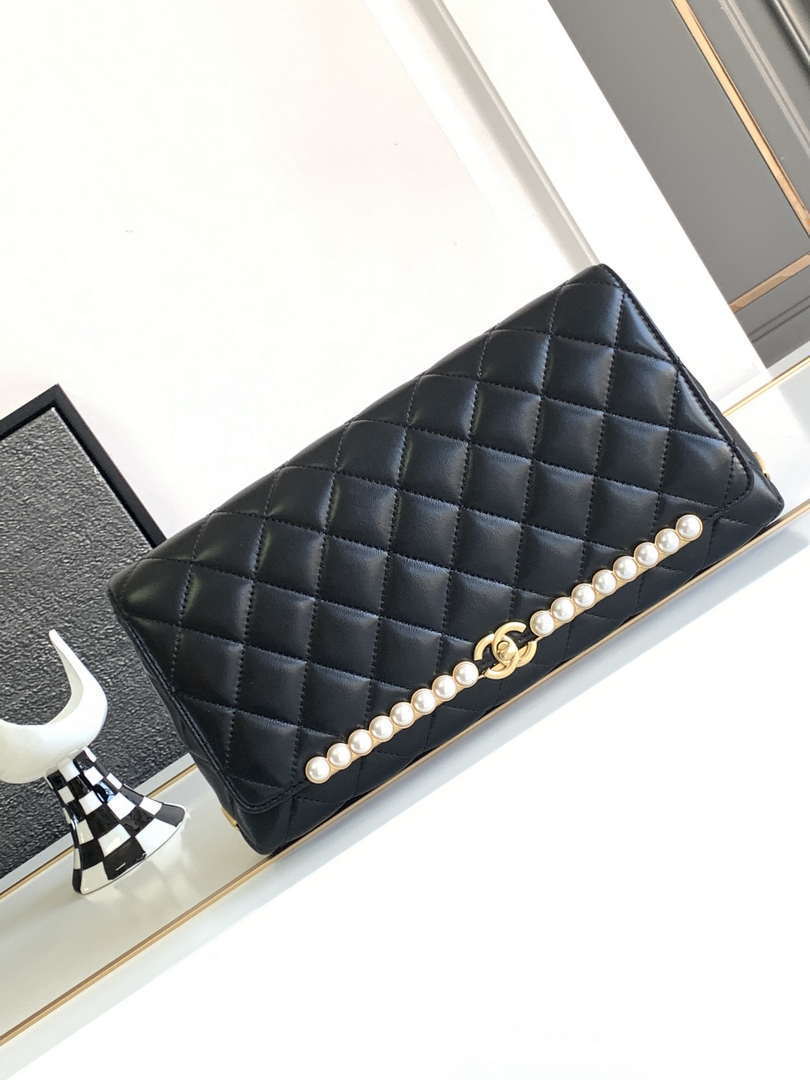Chanel AS4455 CLUTCH Lambskin Imitation Pearls & Gold Metal Black