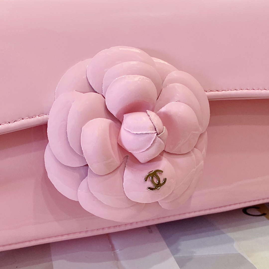 Chanel AS4498 Clutch Flap Bag Patent Calfskin & Gold Metal Pink