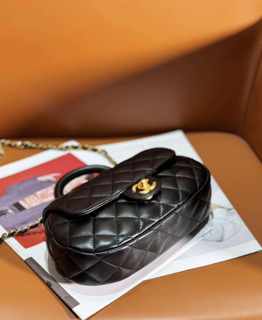 Chanel AS4569 Large Bag With Top Handle Pearly Lambskin & Gold-Tone Metal Black - Default Title - View 6