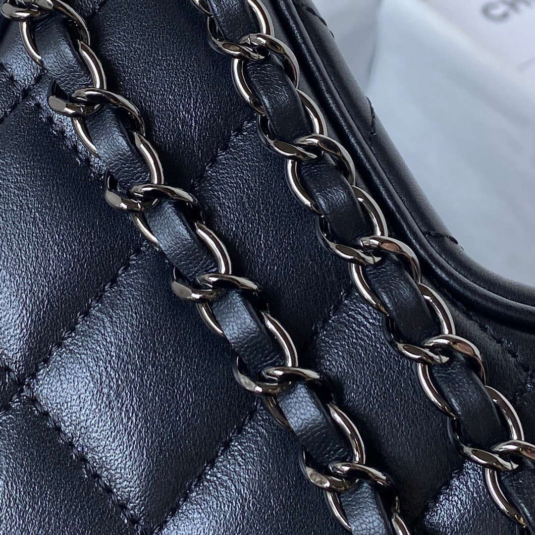 Chanel AS4579 Star Handbag metallic Lambskin Black metal Black