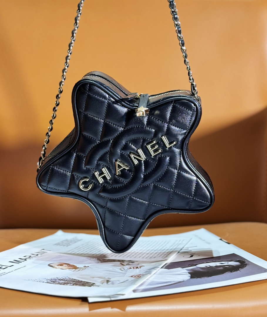 Chanel AS4579 Star Handbag metallic Lambskin gold metal Black - Default Title - View 1