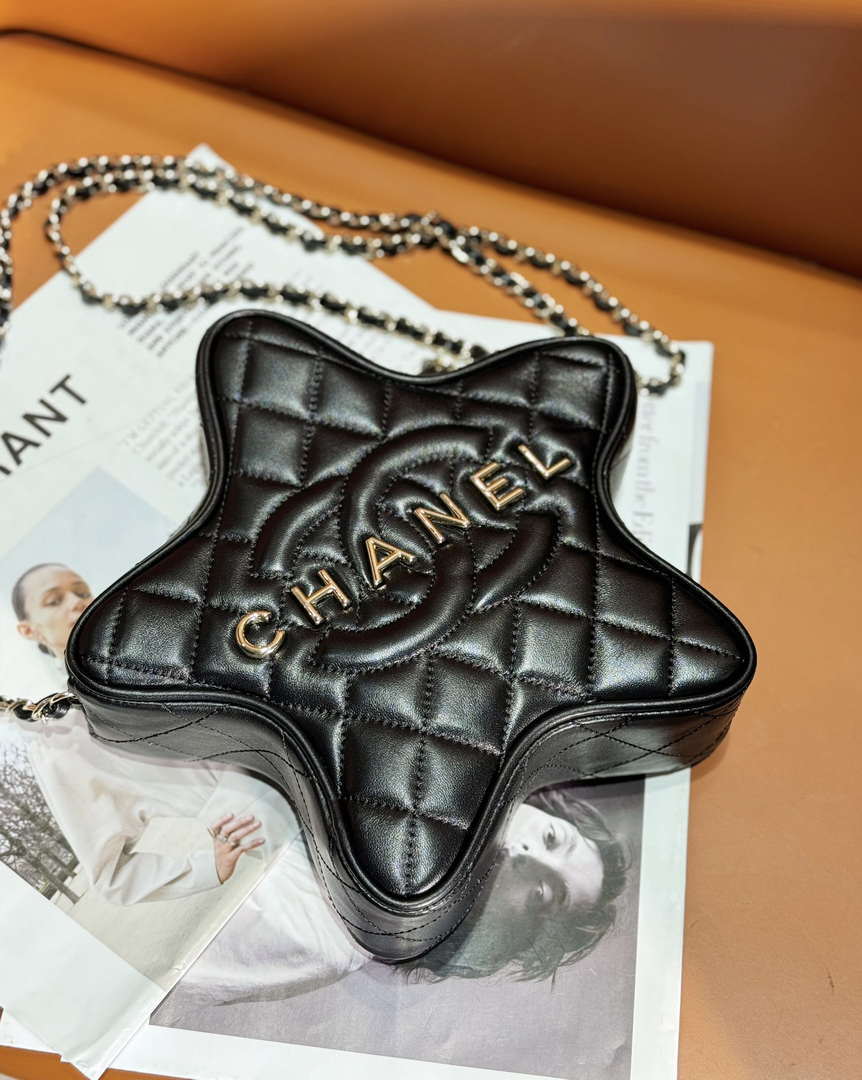 Chanel AS4579 Star Handbag metallic Lambskin gold metal Black - Default Title - View 5
