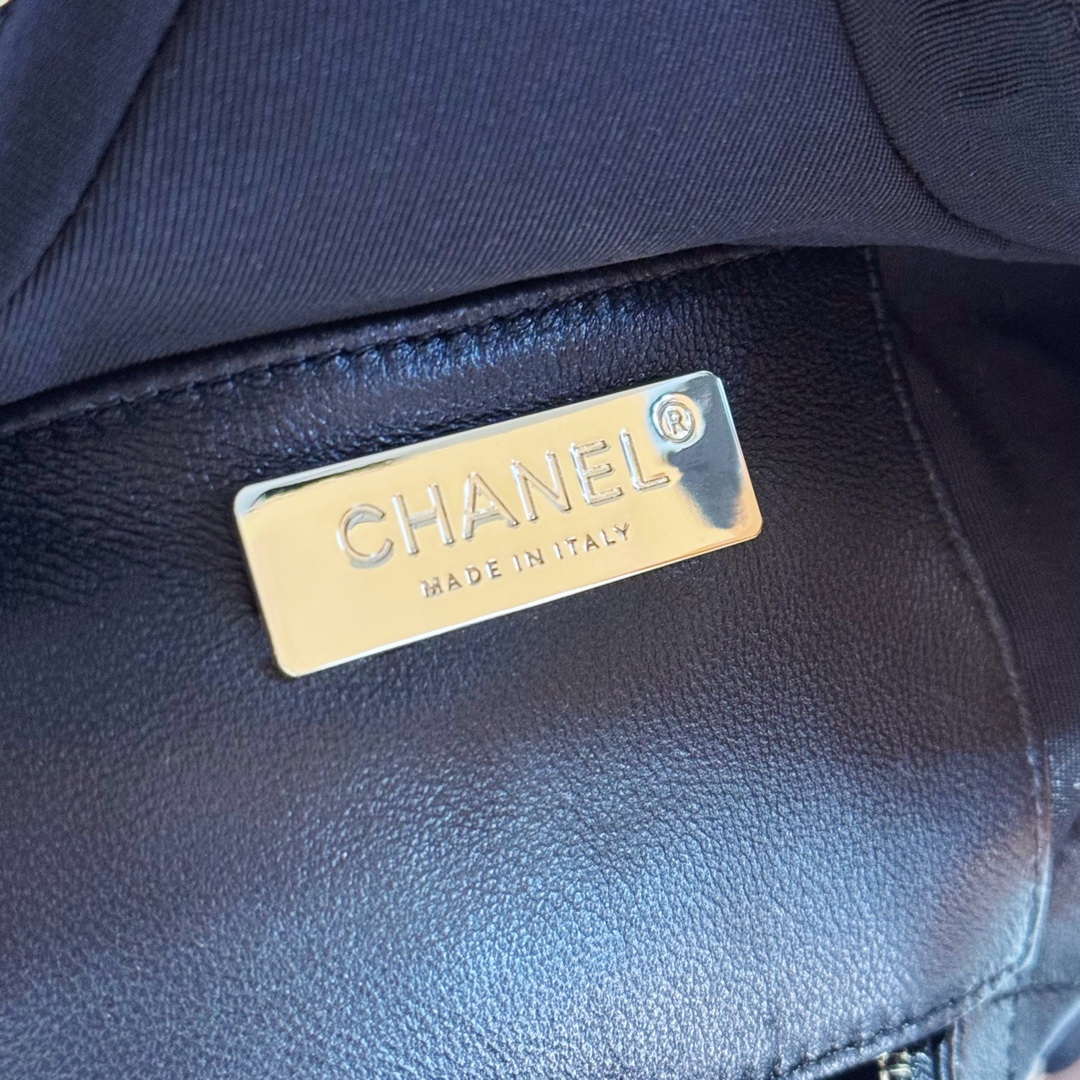Chanel AS4579 Star Handbag metallic Lambskin gold metal Black - Default Title - View 9