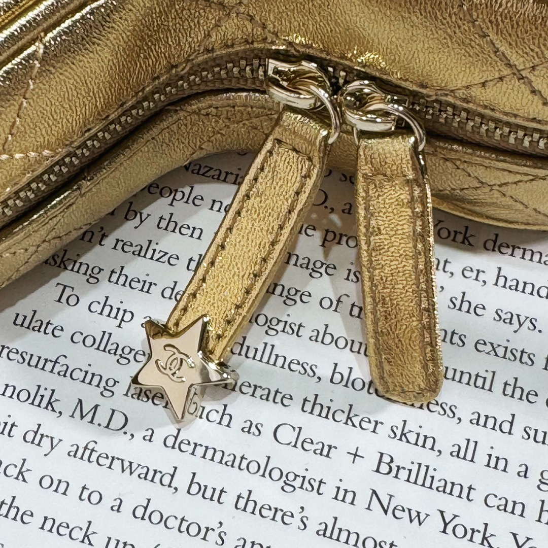 Chanel AS4579 Star Handbag metallic Lambskin gold metal Gold