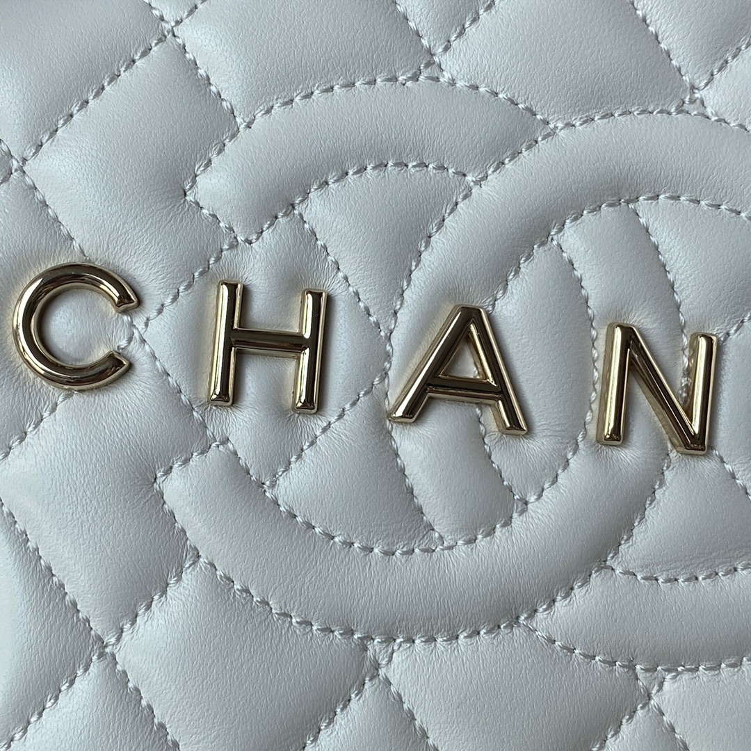 Chanel AS4579 Star Handbag metallic Lambskin gold metal Whtie