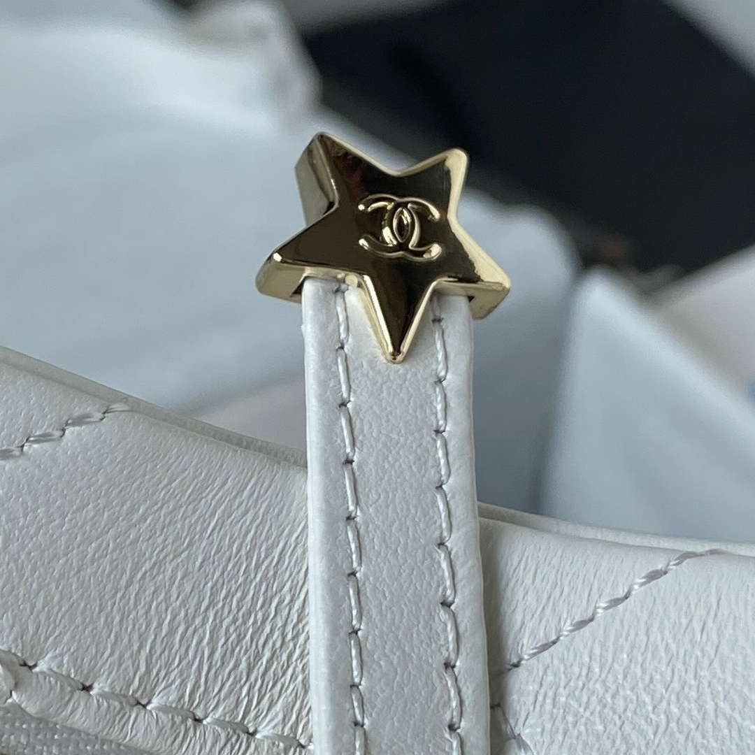Chanel AS4579 Star Handbag metallic Lambskin gold metal Whtie