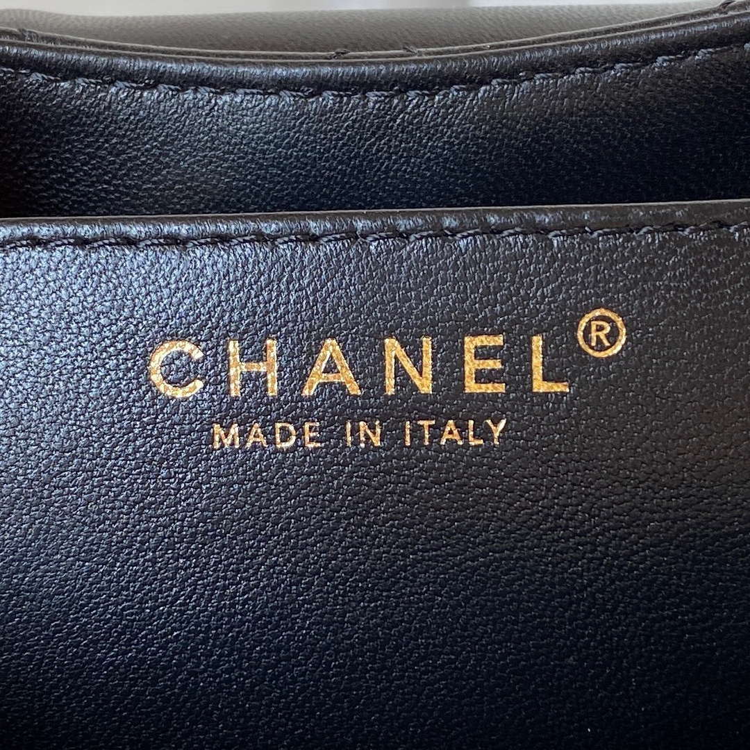 Chanel AS4610 Messenger bag Lambskin Black - Default Title - View 8