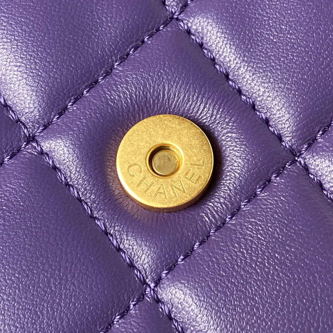 Chanel AS4610 Messenger bag Lambskin Purple - Default Title - View 6