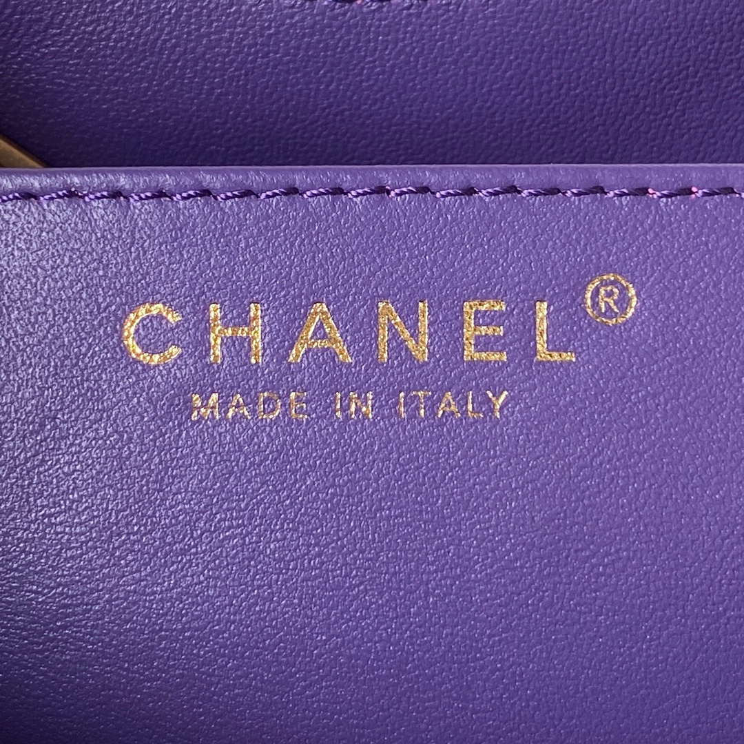 Chanel AS4610 Messenger bag Lambskin Purple - Default Title - View 8