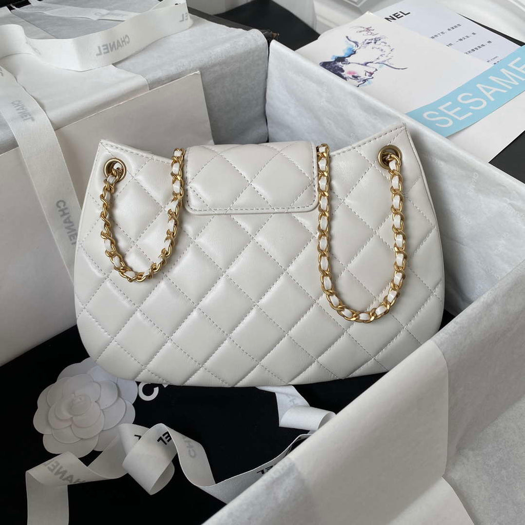 Chanel AS4610 Messenger bag Lambskin White