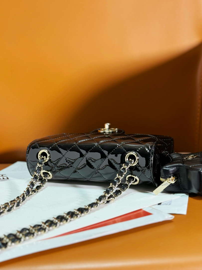 Chanel AS4646 MINI FLAP BAG & STAR COIN PURSE Mirror Calfskin  Metallic Calfskin & Gold-Tone Metal Black