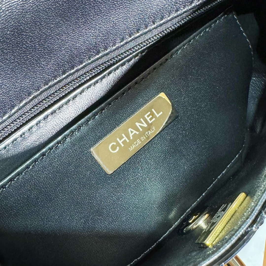 Chanel AS4646 MINI FLAP BAG & STAR COIN PURSE Mirror Calfskin  Metallic Calfskin & Gold-Tone Metal Black