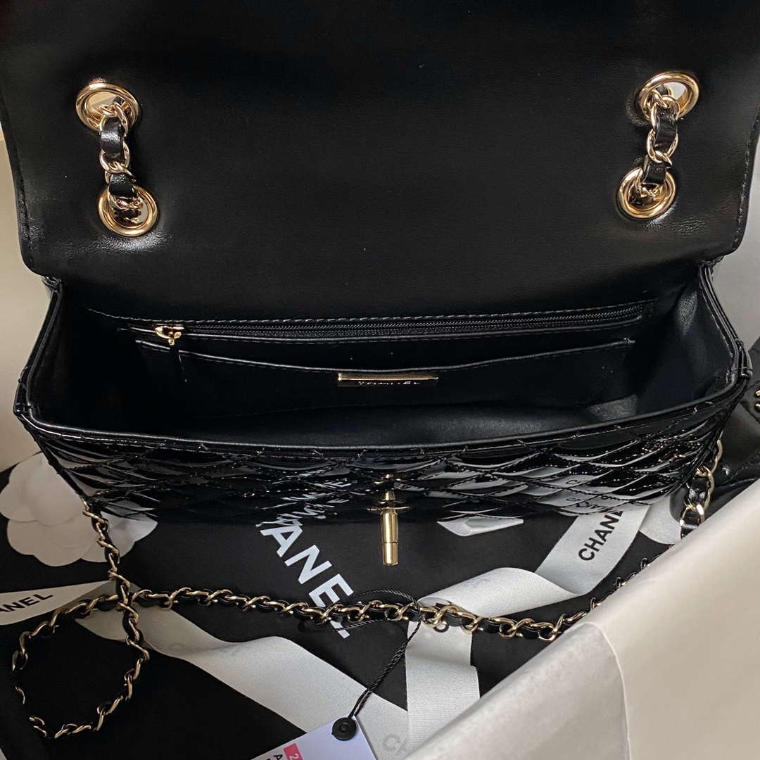 Chanel AS4648 Flap Bag & STAR COIN PURSE Mirror Calfskin Metallic Calfskin & Gold-Tone Metal Black