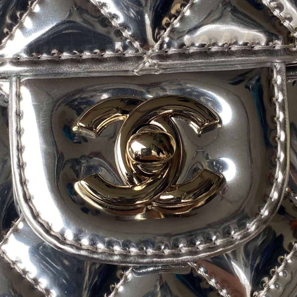 Chanel AS4648 Flap Bag & STAR COIN PURSE Mirror Calfskin Metallic Calfskin & Gold-Tone Metal Silver