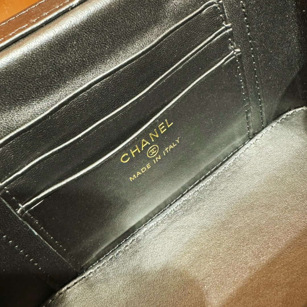 Chanel AS4648 Flap Bag & STAR COIN PURSE Mirror Calfskin Metallic Calfskin & Gold-Tone Metal Silver