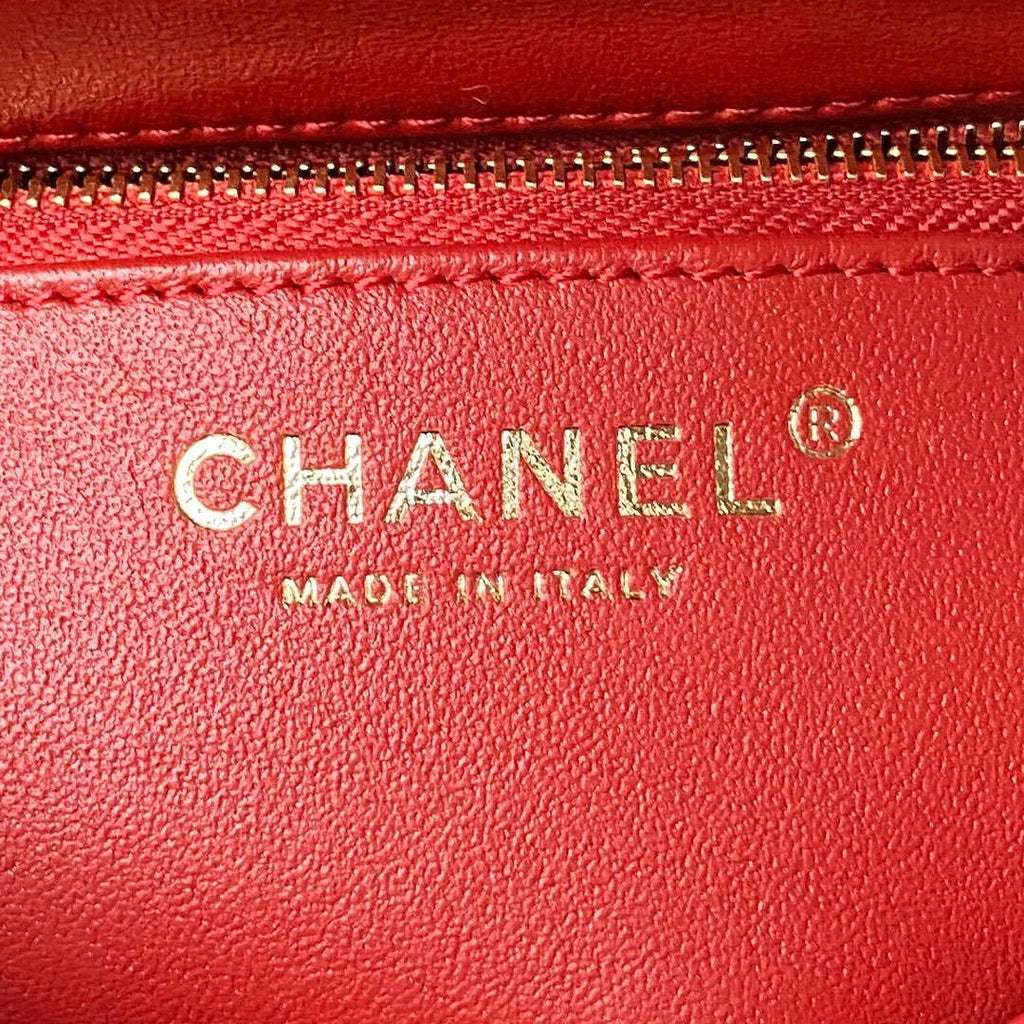 Chanel AS4654 Trendy CC Flap Bag With Top Handle Lambskin & Gold-Tone Metal Red