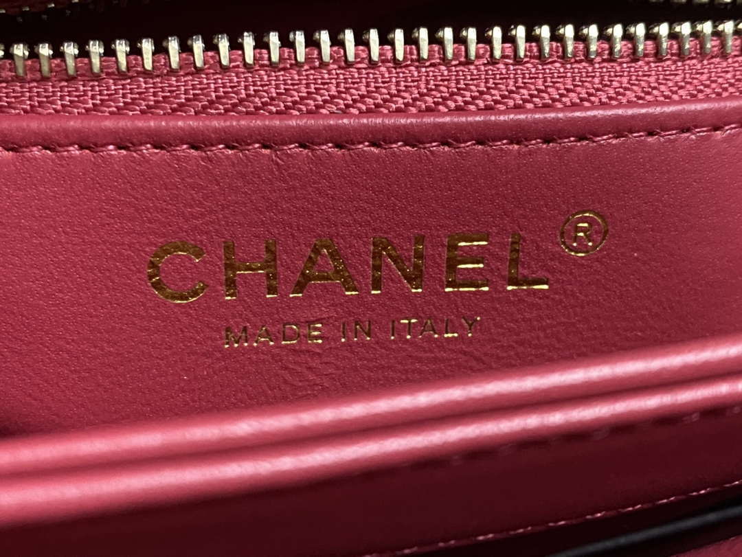 Chanel AS4654 Trendy CC Flap Bag With Top Handle Lambskin & Gold-Tone Metal Wine Red