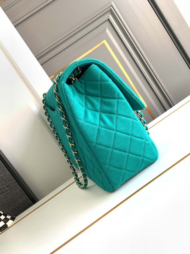 Chanel AS4661 Flap Bag CF Airport Calfskin & Gold-Tone Metal Green - Default Title - View 2