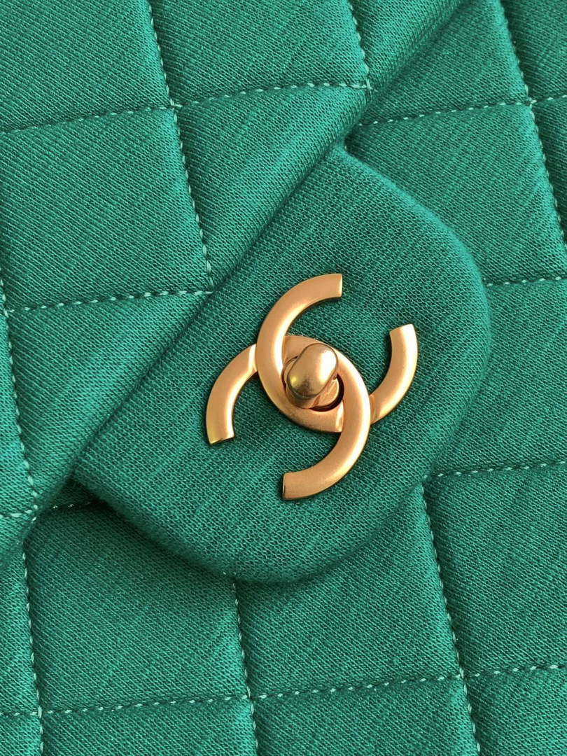 Chanel AS4661 Flap Bag CF Airport Calfskin & Gold-Tone Metal Green - Default Title - View 5