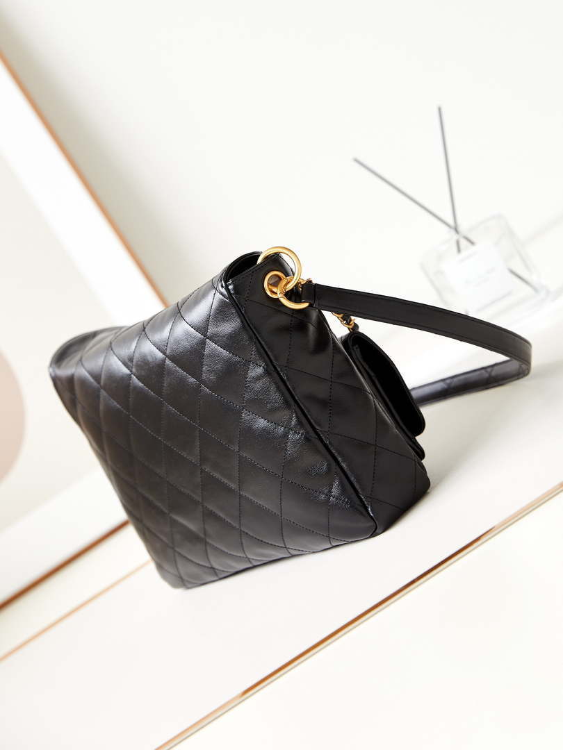 Chanel AS4668 Large Hobo Bag Shiny Calfskin & Gold-Tone Metal Black