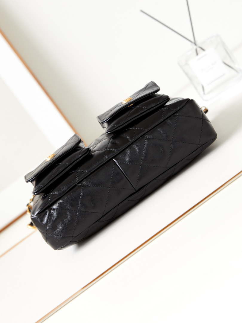 Chanel AS4668 Large Hobo Bag Shiny Calfskin & Gold-Tone Metal Black