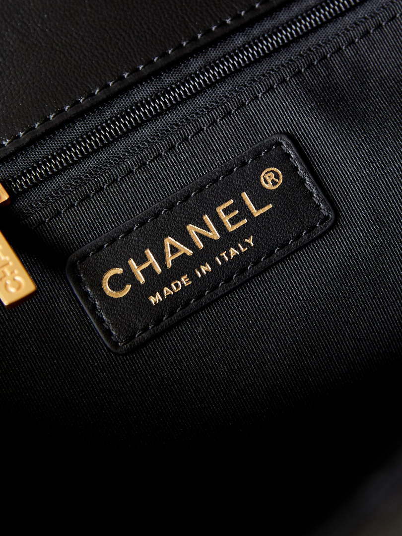 Chanel AS4668 Large Hobo Bag Shiny Calfskin & Gold-Tone Metal Black - Default Title - View 8