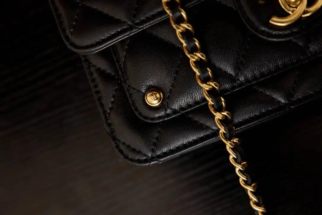 Chanel AP4674 25B  Large Flap Bag with Top Handle Lambskin gold Black