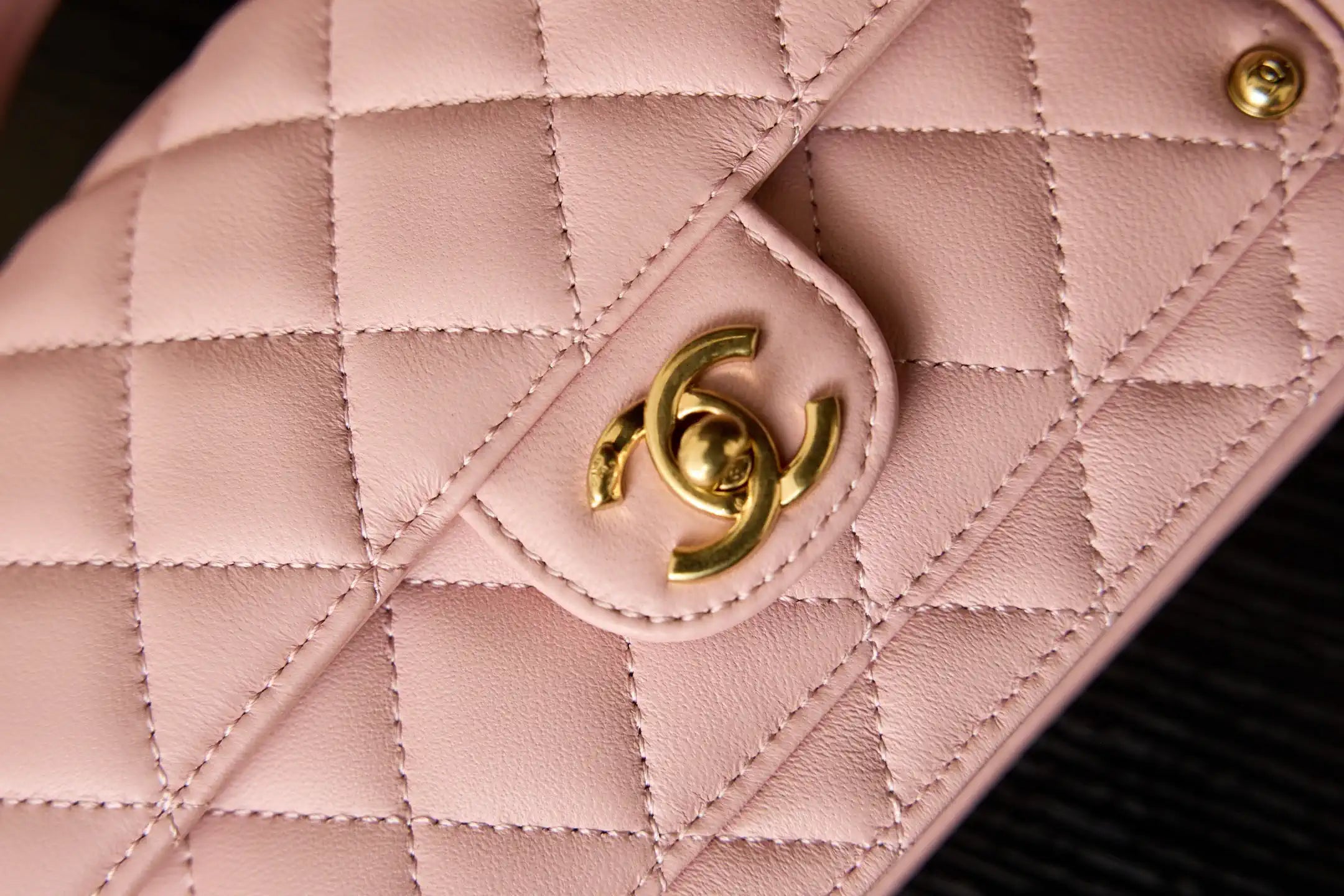 Chanel AP4674 25B  Large Flap Bag with Top Handle Lambskin gold Pink