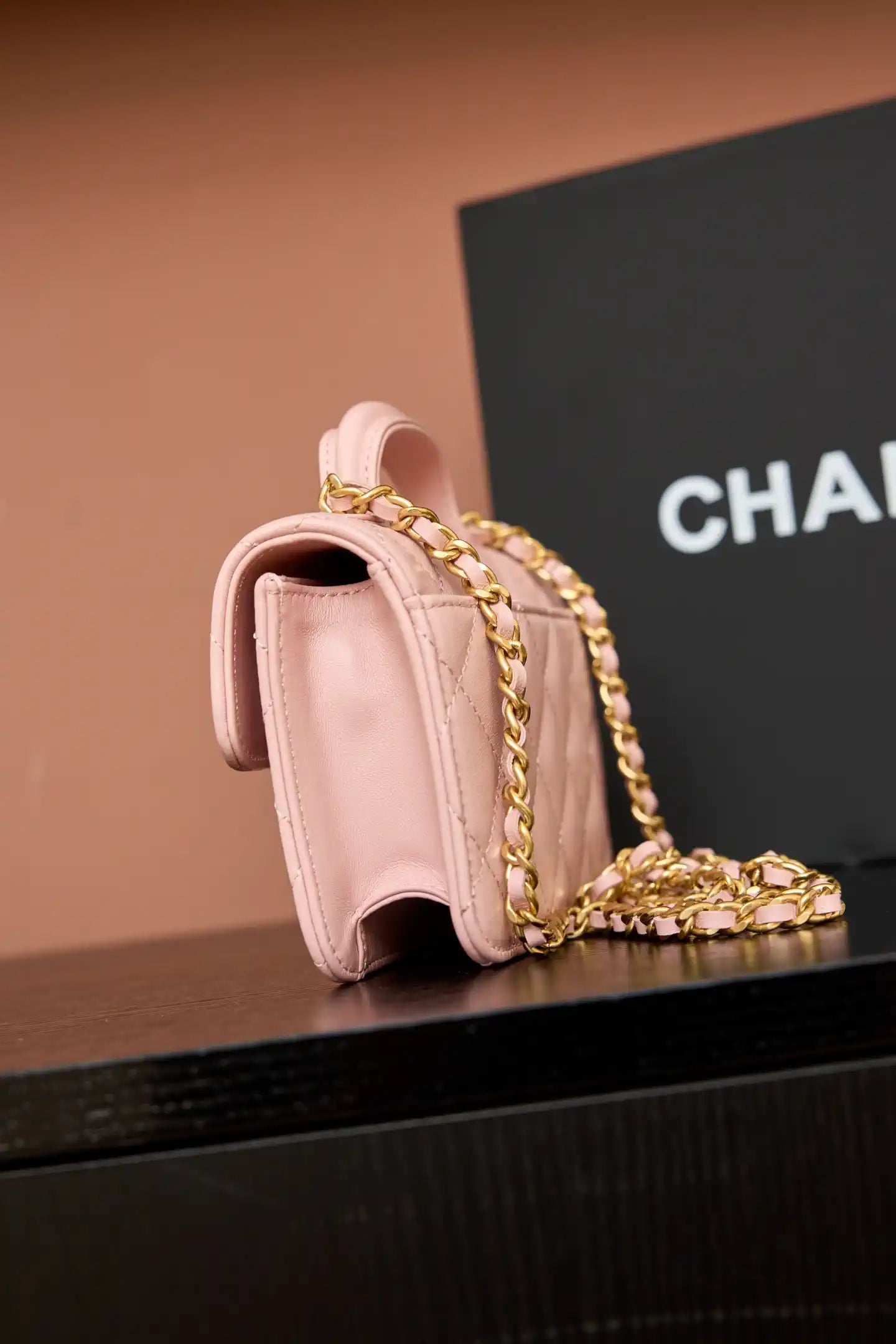 Chanel AP4675 25B  Clutch with chain  Shiny Lambskin Gold-Tone Metal Pink