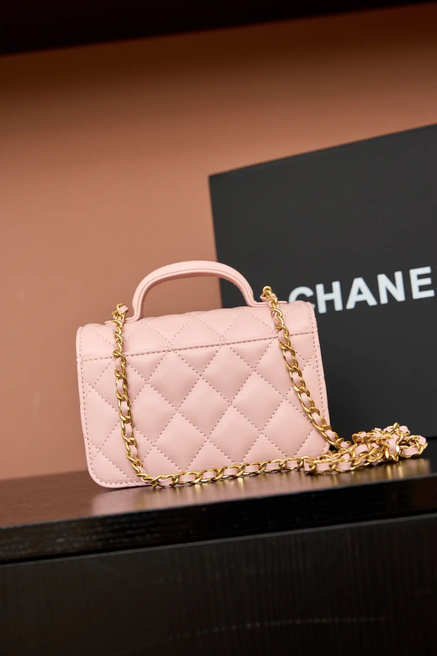 Chanel AP4675 25B  Clutch with chain  Shiny Lambskin Gold-Tone Metal Pink