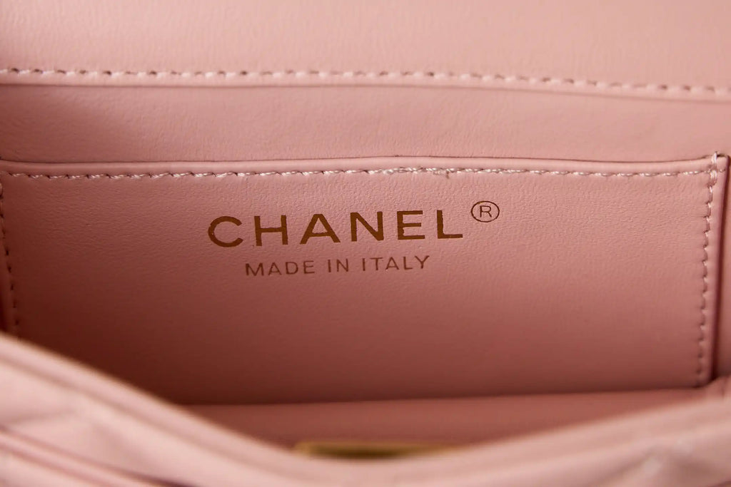 Chanel AP4675 25B  Clutch with chain  Shiny Lambskin Gold-Tone Metal Pink