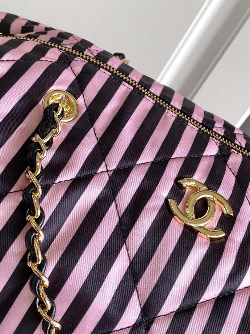 Chanel AS4696 Large Bowling Bag Printed Fabric & Gold-Tone Metal Black & Pink