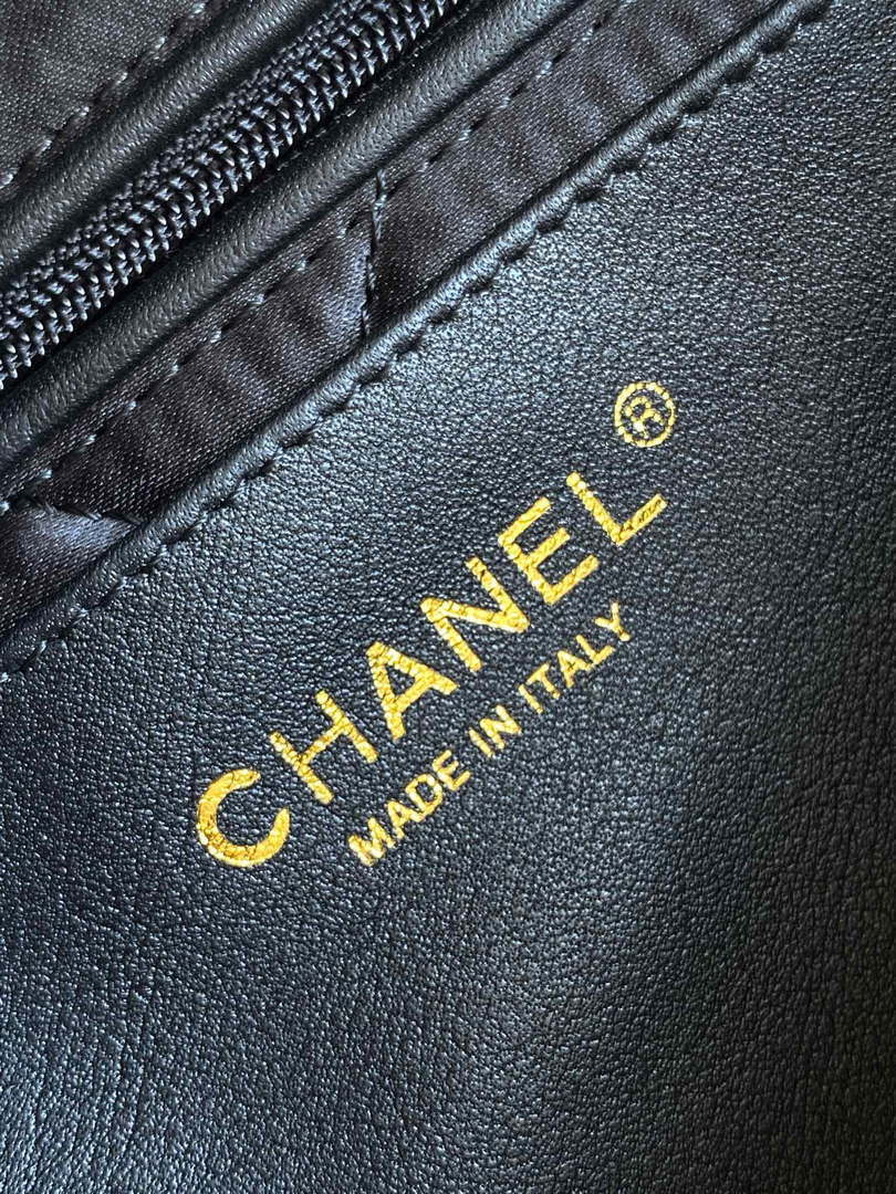 Chanel AS4696 Large Bowling Bag Printed Fabric & Gold-Tone Metal White & Black - Default Title - View 9