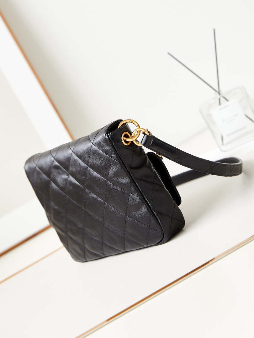 Chanel AS4743 Hobo Handbag Shiny Calfskin & Gold-Tone Metal Black - Default Title - View 4