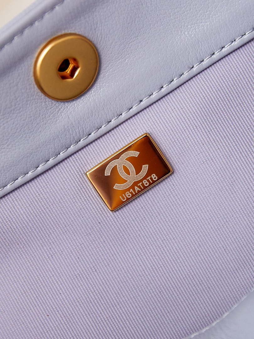 Chanel AS4743 Hobo Handbag Shiny Calfskin & Gold-Tone Metal Light Purple